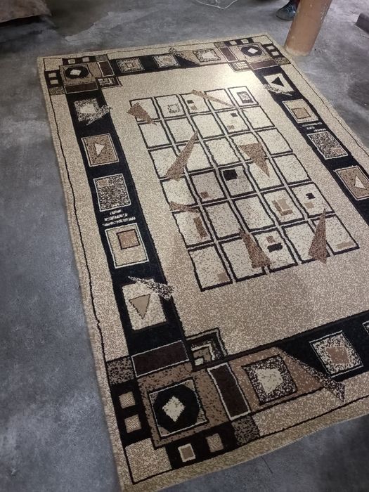 Ковер 1,5х2,3, чистый