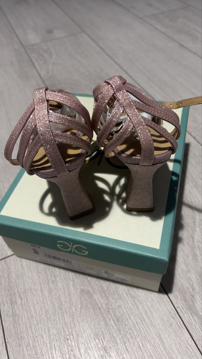 Sandale dama  cu toc