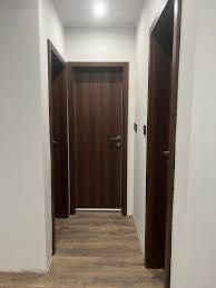 Интериорни врати