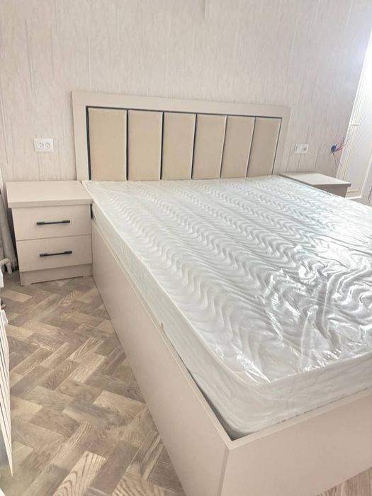 Kvartira 1 xonalik yengi mebeli bilan