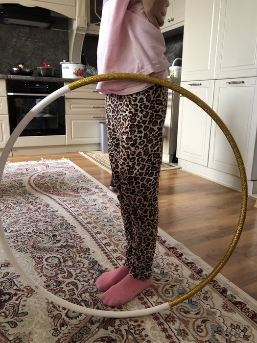 Обруч гимнастический