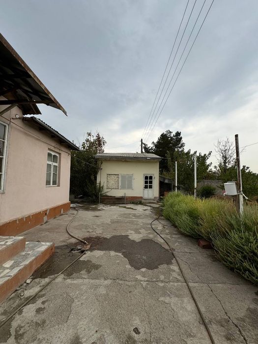 Продается дом или земля. ер сотилади.Йик-ота,Ийк-ота ер.Фуд сити