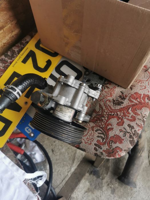 Pompa servo direcție Mercedes w220 s400 cdi
