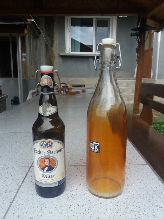 Продавам стъклени бутилки