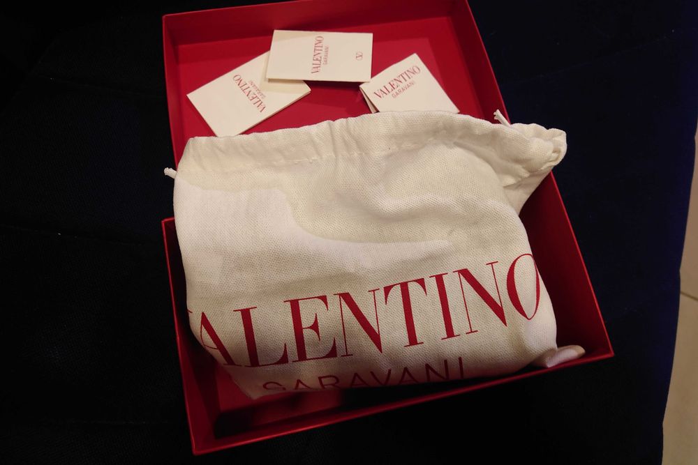 Valentino Garavani mini Rockstud 100% оригинална