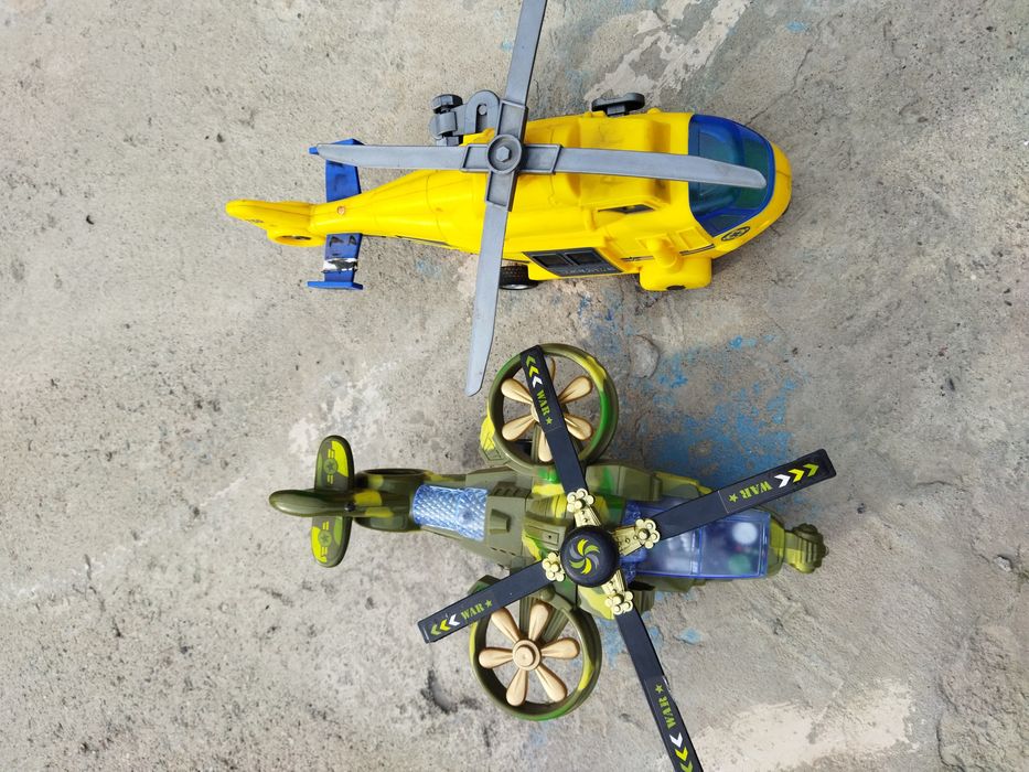 Машинки детские, вертолёты