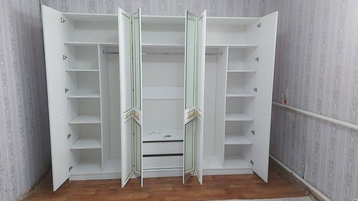 Продаеться шкаф в отличном состоянии