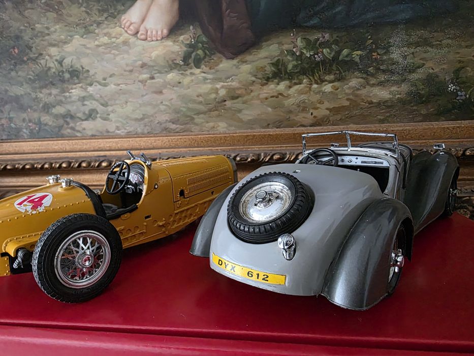 2 machete auto 150 lei