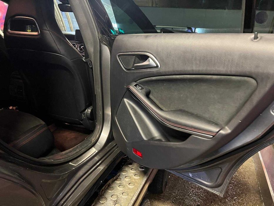 Dezmembrez Mercedes CLA C117, an 2013, 220 CDI