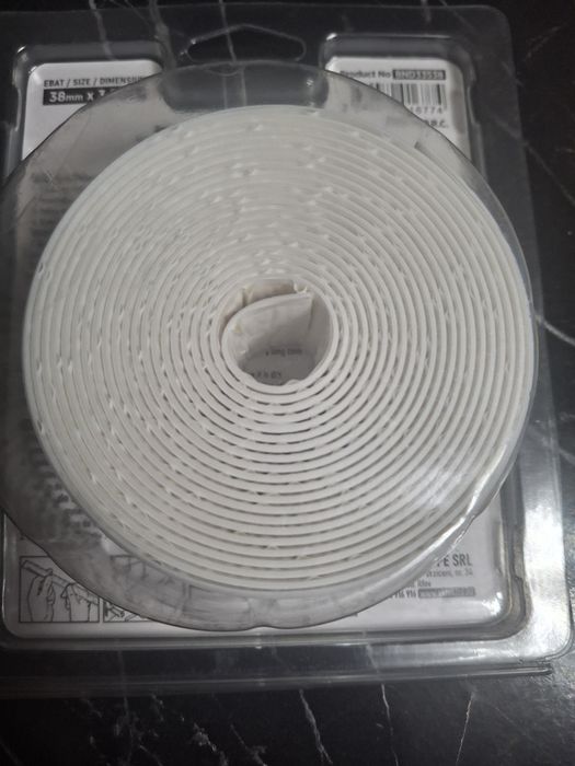 Bandă  etanșare Bondit  3,35m x 38mmbucătărie/bai  38mm x 3.35mm, rezistenta la apă și nu își schimbă culoarea în timp. Cu manual si carte de