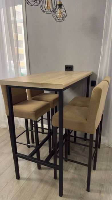 Продам барный стол