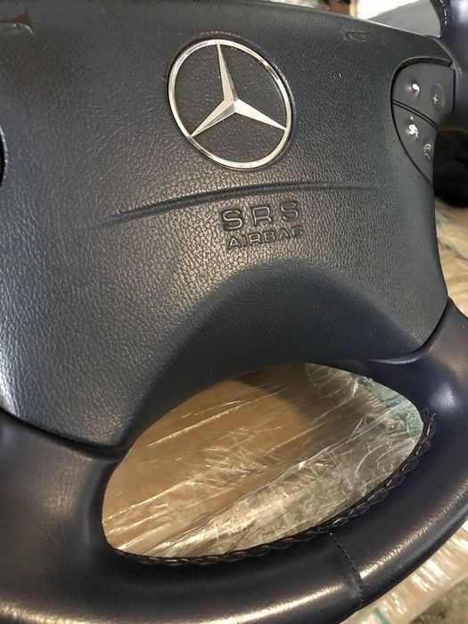 Син волан w210 Мерцедес