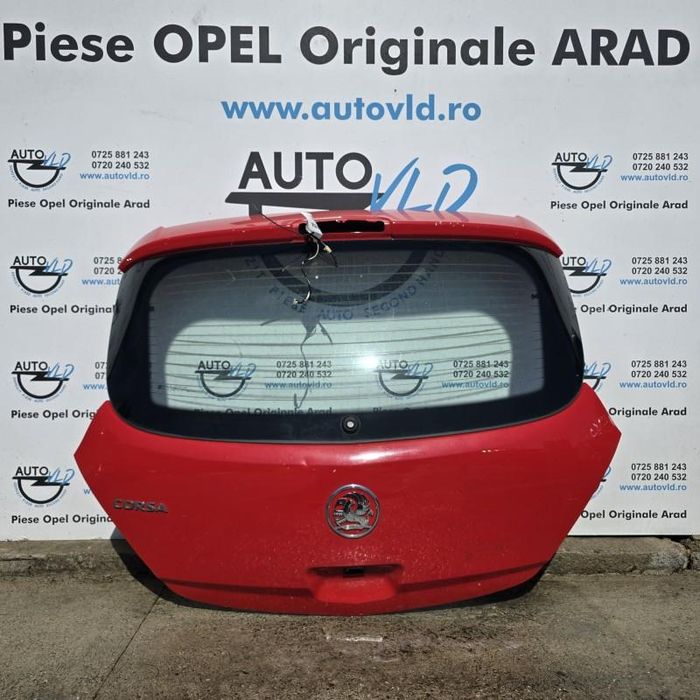 Haion rosu cu luneta Opel Corsa D