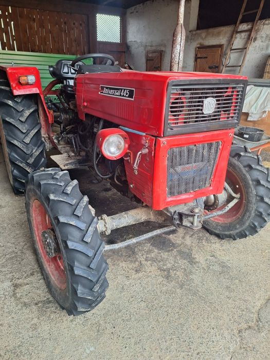 Vind tractor Universal 445