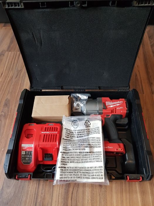 Cheie de impact Milwaukee M18 onefhiwf34 NOUĂ