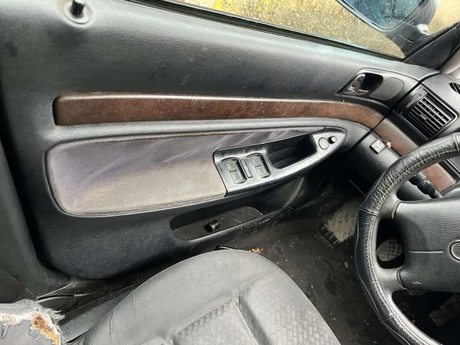 Audi A4 B5 1.8i САМО НА ЧАСТИ