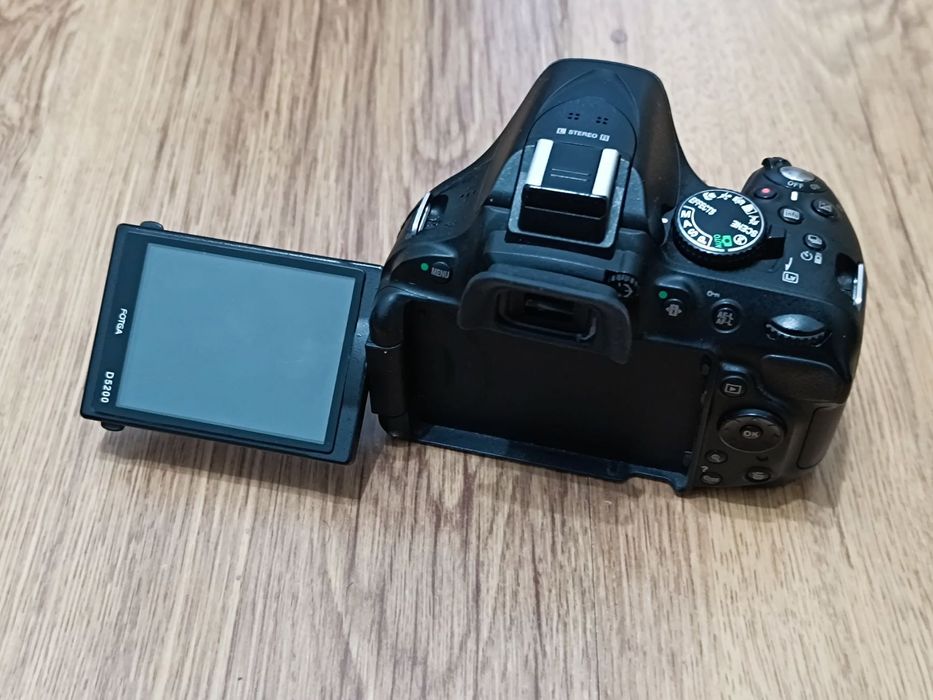 Фотоапарат Nikon D5200