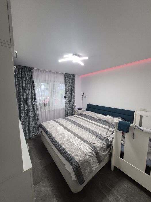 Apartament 3 camere str industriei