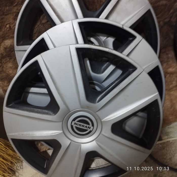 Тасове 3 бр за Нисан 15"