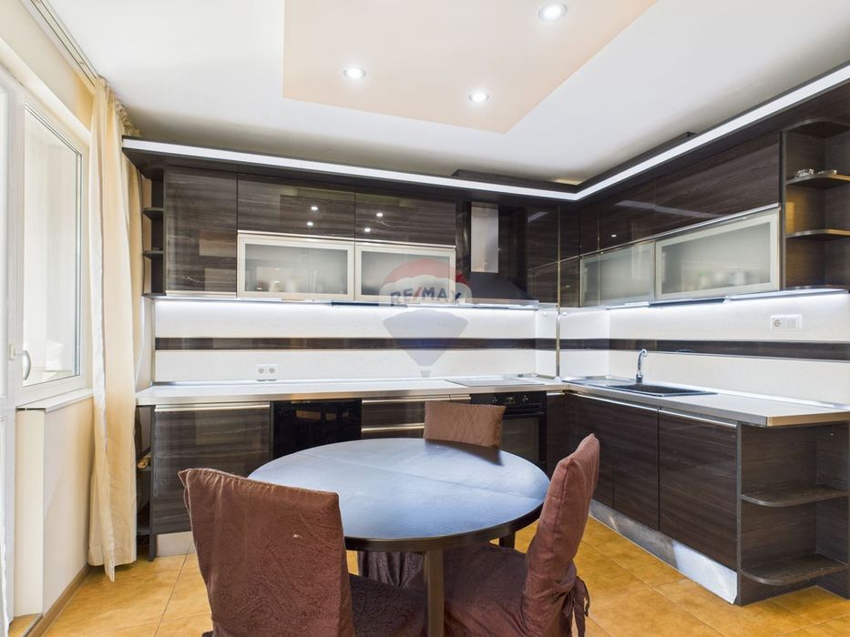 Продава се Мезонет в Варна, Окръжна болница - 170 кв.м за 1080 €/кв.м - Снимка #4