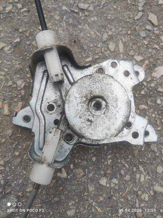 Стъклоподемник за нисан екстрейл.