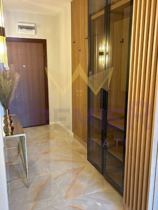 Дава се под наем Тристаен апартамент в Варна, Бриз - 110 кв.м за 1500 € - Снимка #9