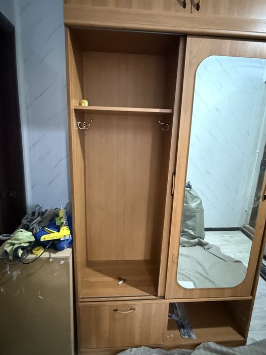 Шкаф в прихожую