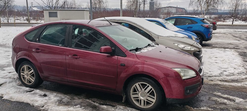 Ford Focus - 1,6 benzină