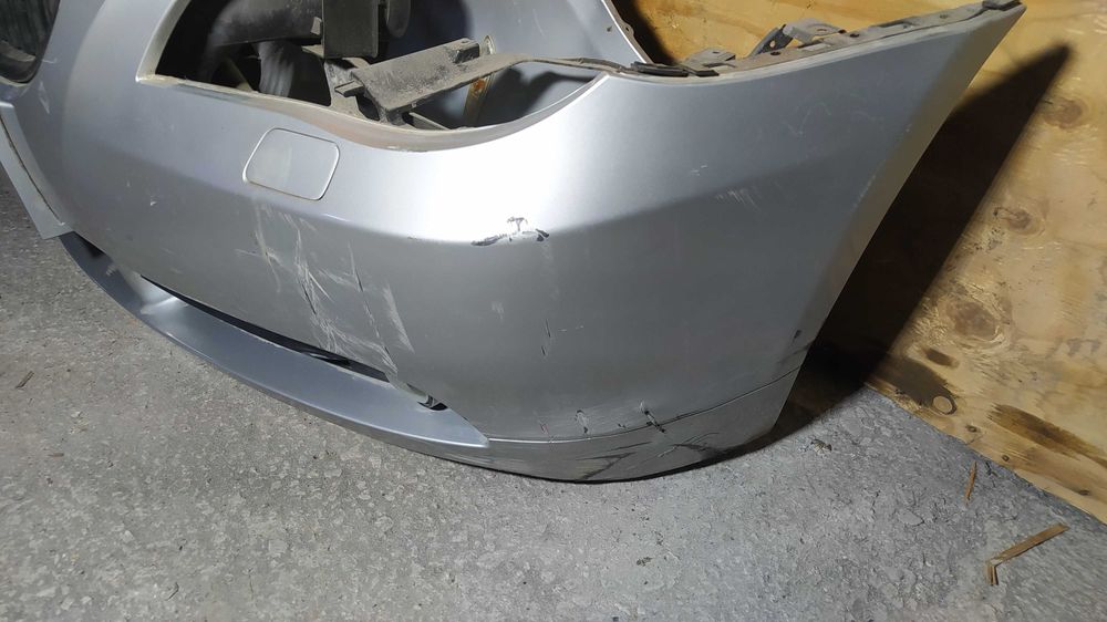 Бампер передний усилитель BMW 5 E60 дорест