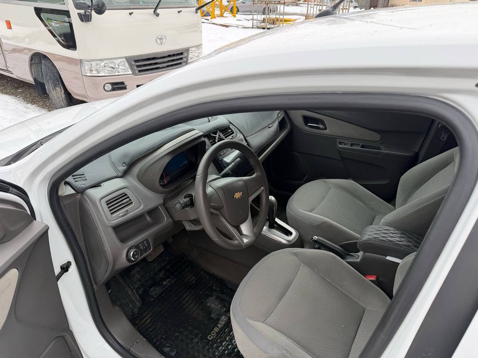 Продам кобальт 2018 год, краска есть дтп нет