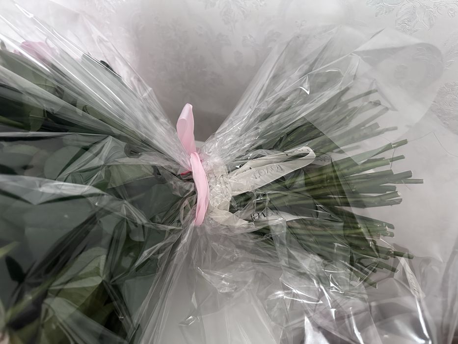 51Цветы букеты гулдеr revel