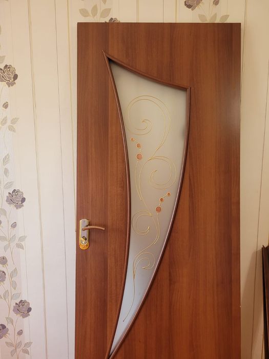 Продам межкомнатные двери