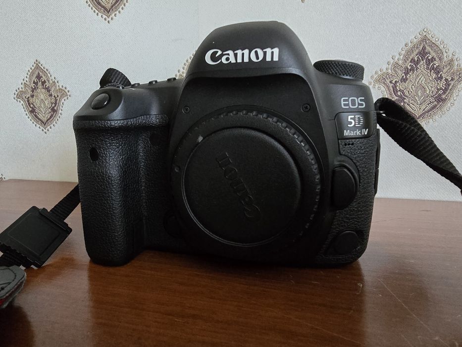 Продам Canon 5d mark 4