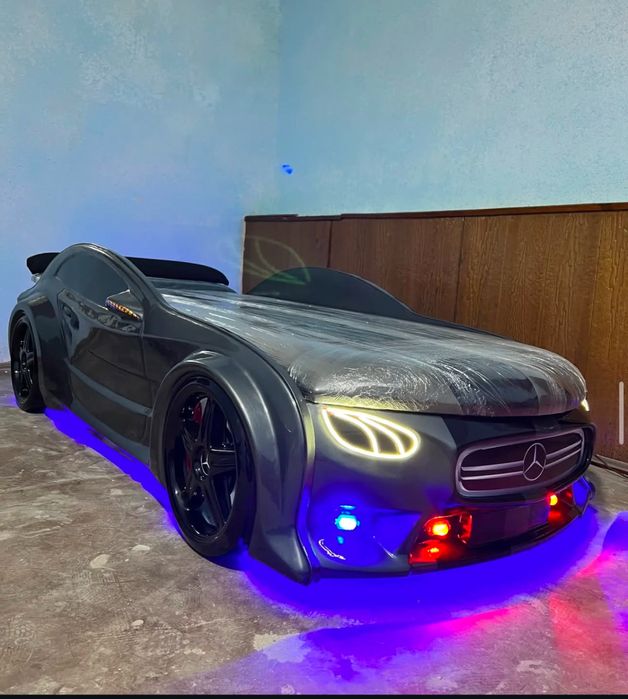 3 D mersedes Benz moshina bolalar mebeli