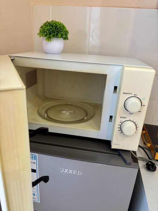 микроволновка работает отлично