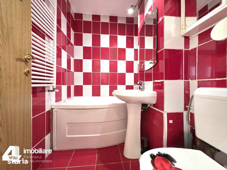 Apartament 3 camere Vlaicu 69 mp et.6 decomandat termoteca renovat