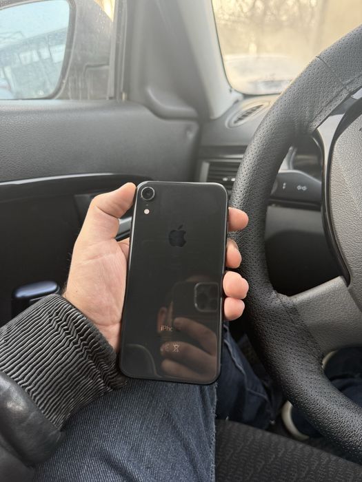 Продам айфон ХR 128GB