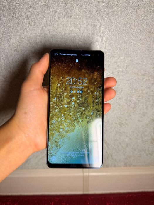 Galaxy s10+ продам