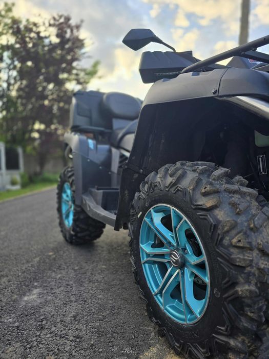 Vând cf moto 800 (X8)