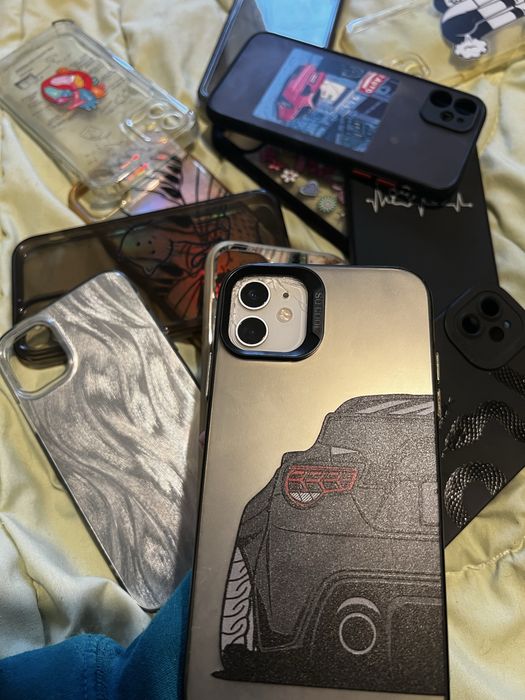 iPhone 11 64gb sticla spate crapată