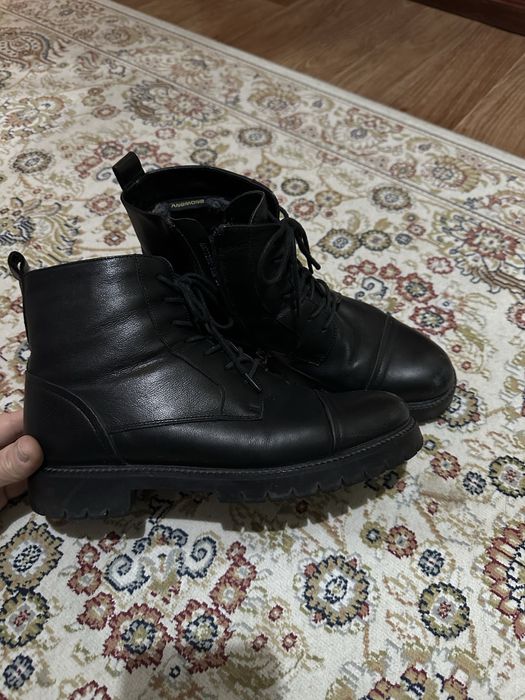 Продается обувь 39 размера