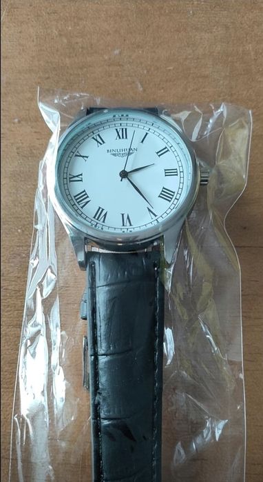 Мужские кварцевые часы