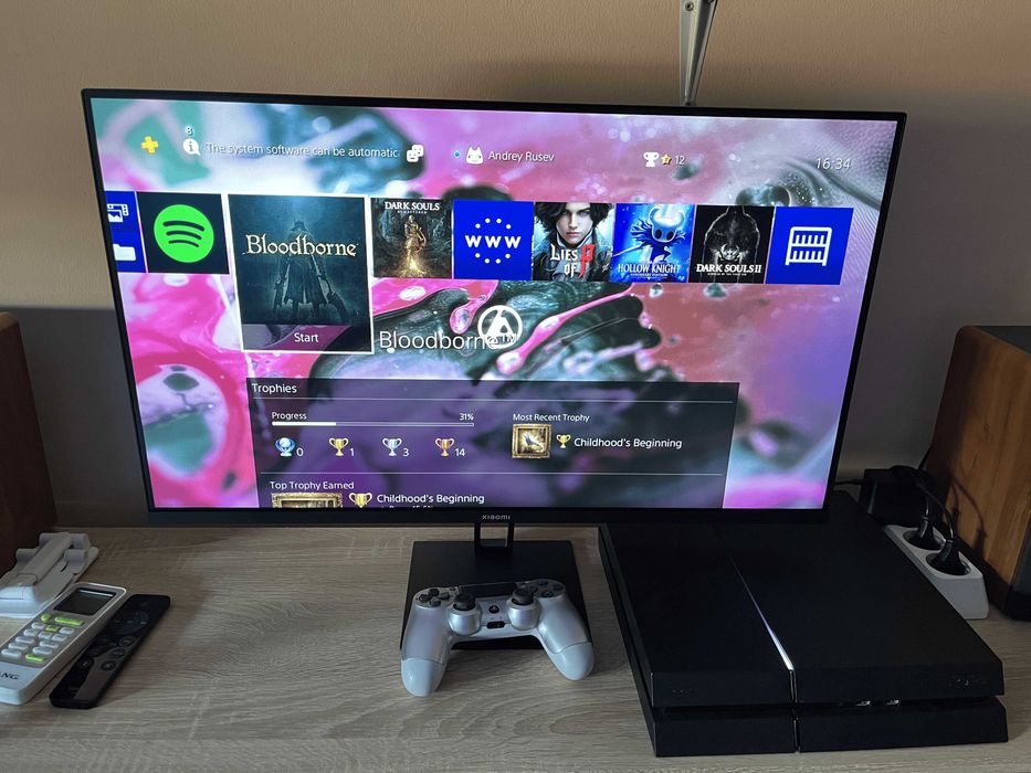 Playstation 4 FAT с един контролер, hdmi кабел и захранващ кабел