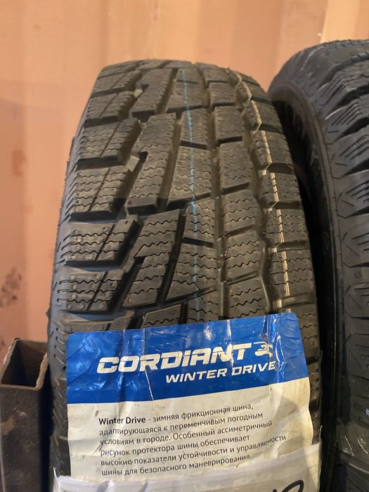 На 13 155/70 Кордиант  в наличии