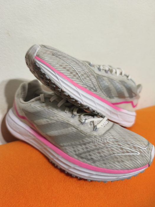 Adidas SL 20 marimea 40,5 (25,5cm). Impecabile