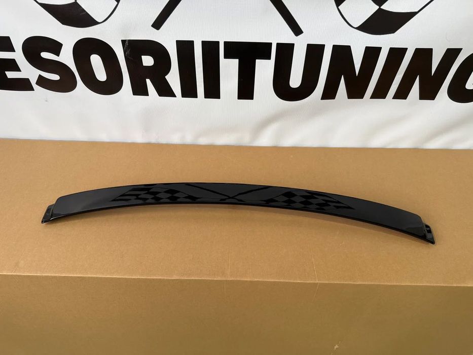 Eleron luneta compatibil cu Bmw Seria 3 F30 sedan negru lucios