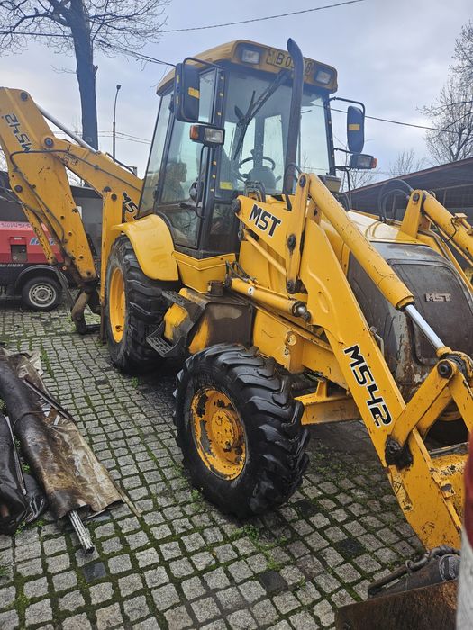 Vând buldoexcavator mst 542 înmatriculat primul proprietar