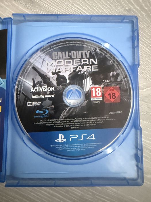 Call of Duty Modern Warfare 1 si 2 / PS4