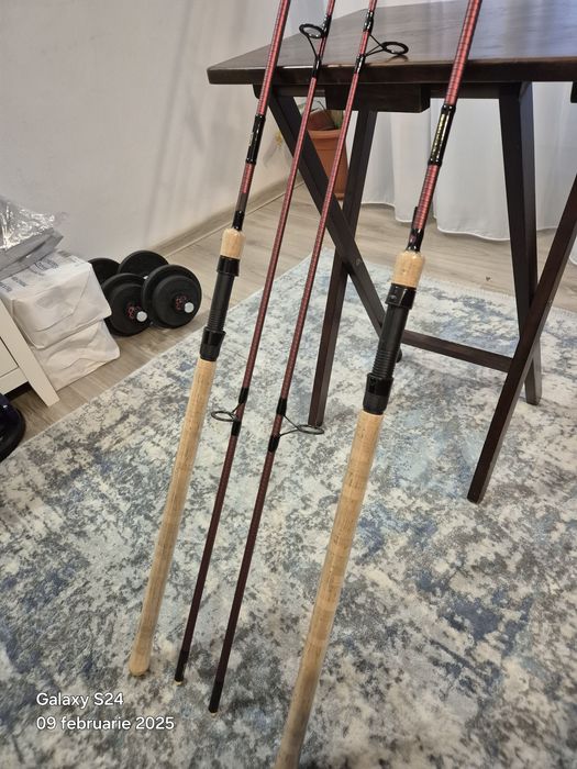 Vand 2 buc Lanseta Delphin etna de 3 m