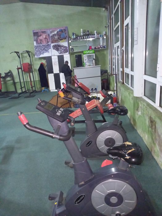 Xitoy yalangoch ayollar